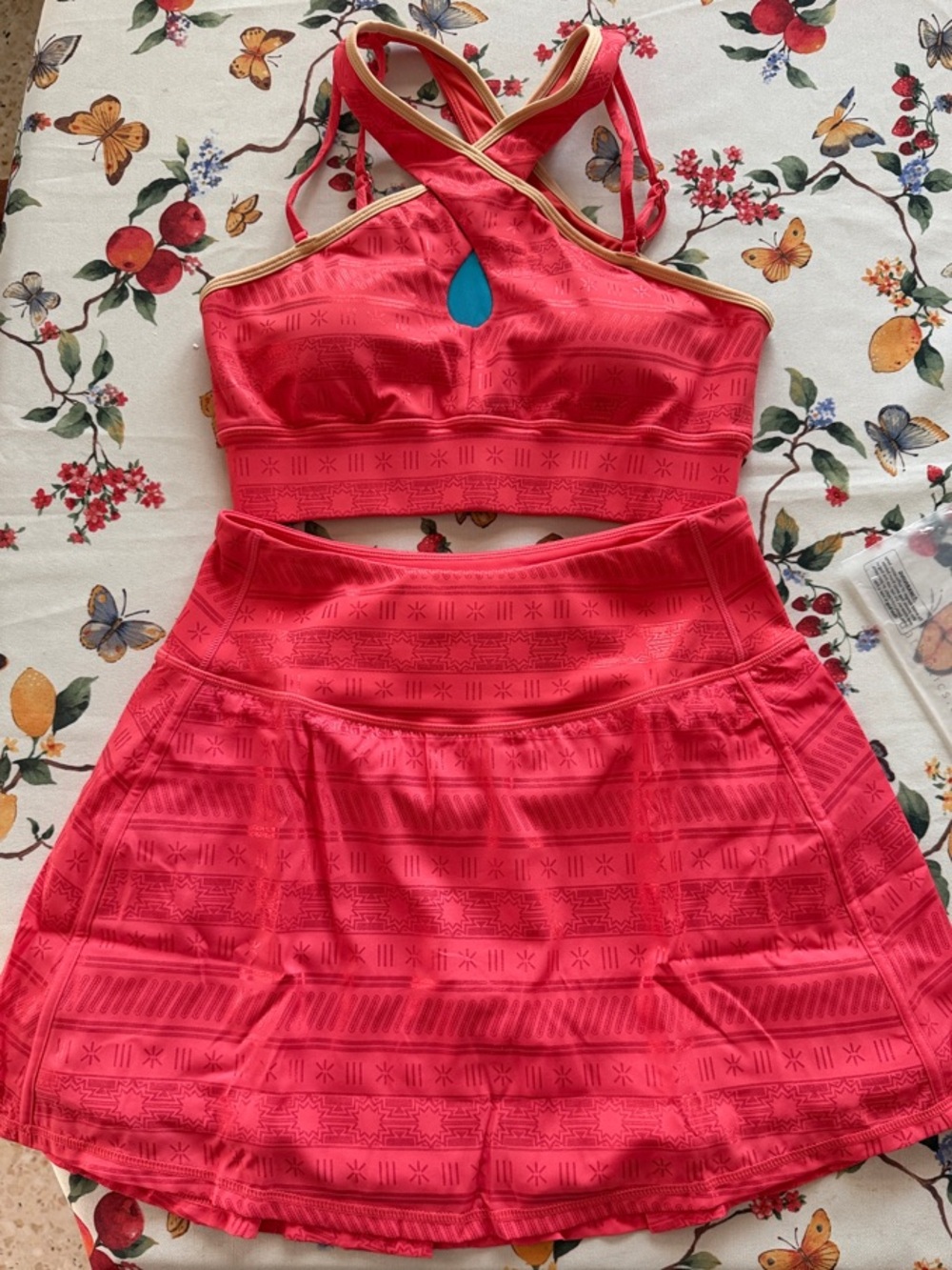Crowned Athletics NWOT (Pre-Disney) size M Wayfinder Princess Set